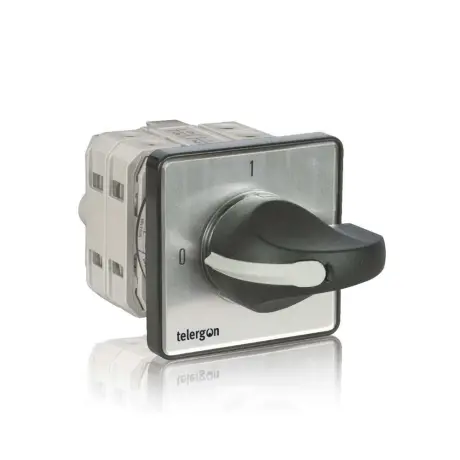 LLAVE CONMUTADORA 32A 3P DE LEVA 